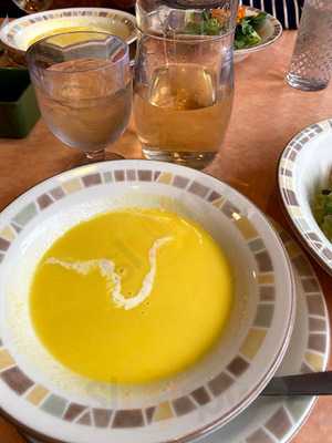 サイゼリヤ 高円寺駅南口パル商店街店