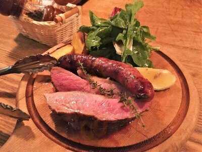 オステリアウララ