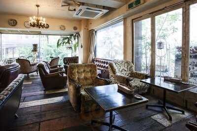 スパニッシュ ラウンジ パラドール