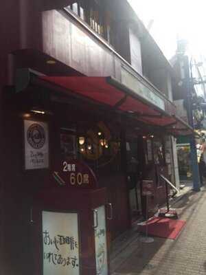 カフェ べローチェ神田店