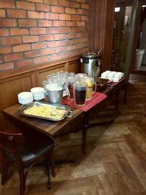 ベルサイユの豚 九段下