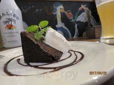 スワンレイクパブエド カフェドテテ 渋谷代々木上原店