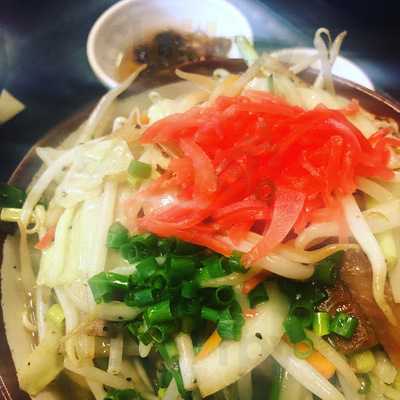 沖縄料理と島酒 なんちち食堂