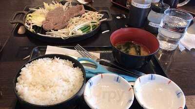 肉屋の正直な食堂 神田神保町店