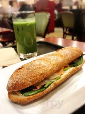 カフェ ベローチェ 新御茶ノ水店