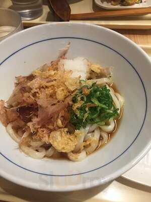 つるまるうどん 新宿南店