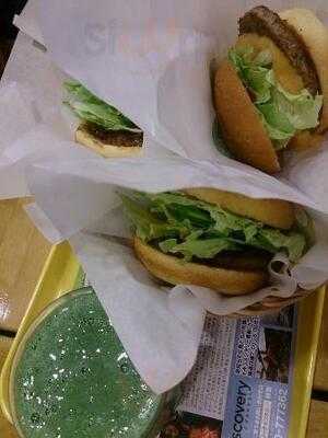 フレッシュネスバーガー キャットストリート店