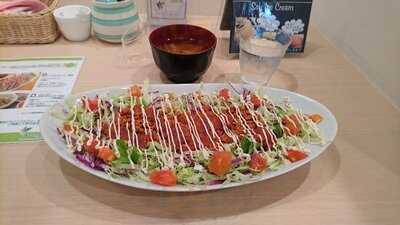 クシ・ガーデン デリ&カフェ