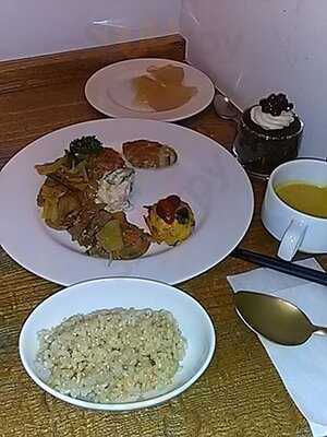 クシ・ガーデン デリ&カフェ