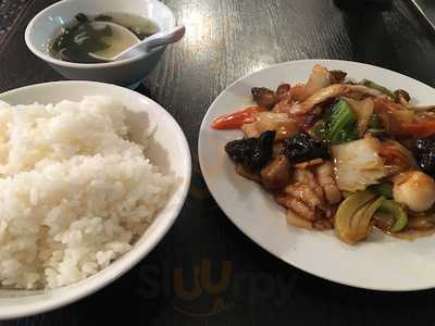 天鴻餃子房 神保町会館店