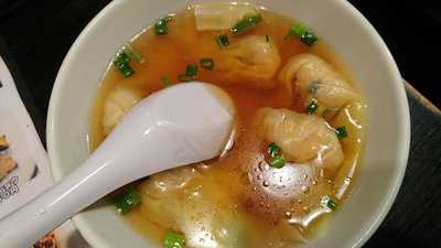 天鴻餃子房 神保町会館店