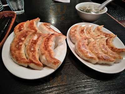 天鴻餃子房 神保町会館店