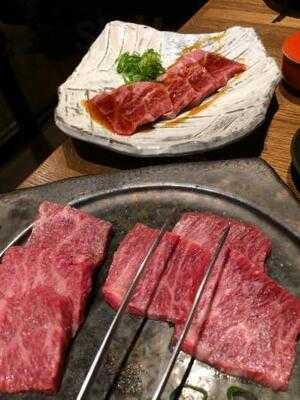 炭火焼肉・にくなべ屋 神戸びいどろ