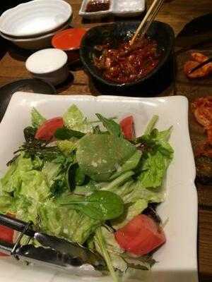 炭火焼肉・にくなべ屋 神戸びいどろ