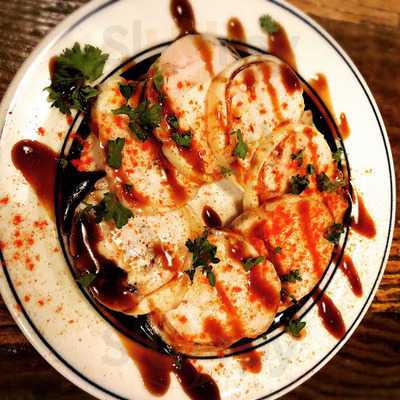 カフェ × 肉バル Chill