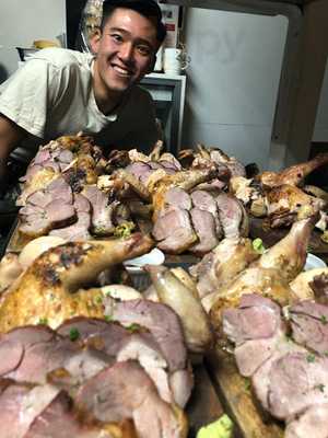 カフェ × 肉バル Chill