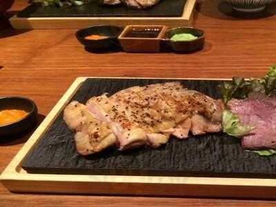 くつ炉ぎ・うま酒 かこいや 有楽町店