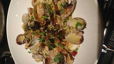 Wine & Grill Baru Comodo