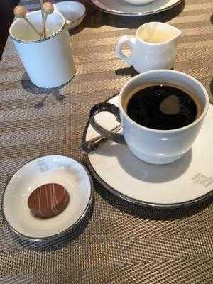 デルレイ カフェ&ショコラティエ表参道ヒルズ店