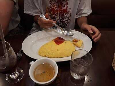 卵と私 渋谷八番街店