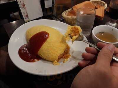 卵と私 渋谷八番街店