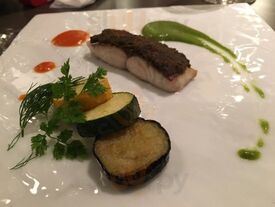 ビストロ ポンヌフ