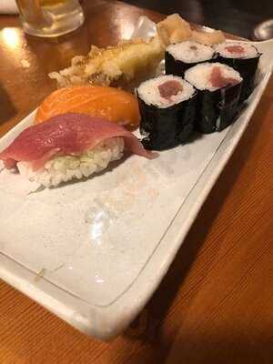 や台ずし 神田駅西口町