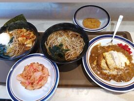 名代 富士そば 神田店