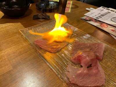 大衆和牛酒場 コンロ家 霜降り和牛鍋と神戸牛ホルモン鉄板焼 渋谷店