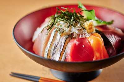 魚と酒はなたれ 丸の内トラストタワー店