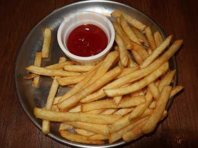 新橋やきとん 神田小川町店