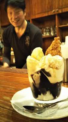 ヴォワスィカフェ