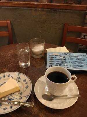 ヴォワスィカフェ