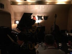 Yoyogi Naru代々木ナル