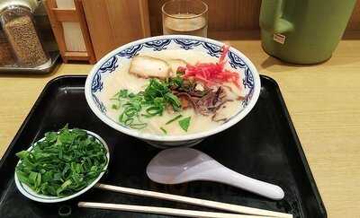 博多らーめん由丸大手町店