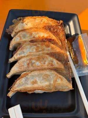 一口餃子専門店 赤坂ちびすけ Ootemori店