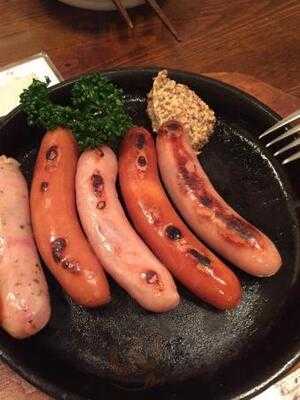 百人亭 竹橋パレスサイド店