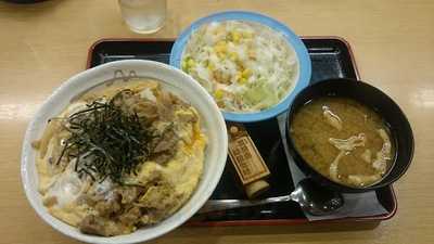 松屋 飯田橋駅前店