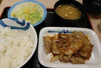 松屋 飯田橋駅前店