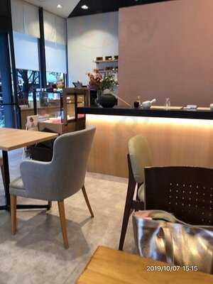 大三萬年堂 Hanare