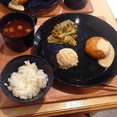 こまきしょくどう 鎌倉不識庵