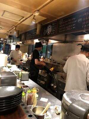 大阪王将 飯田橋店