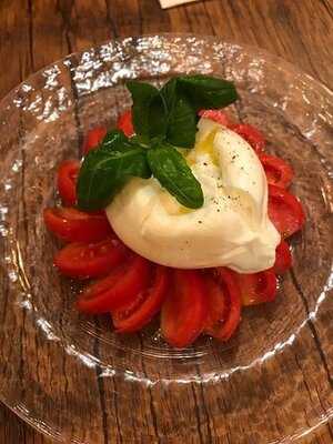 ピッツェリア＆バー ラドンナ