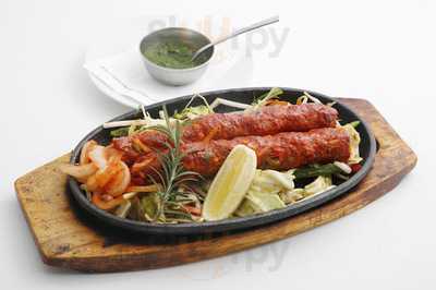 アジアンダイニングバーsapana飯田橋店