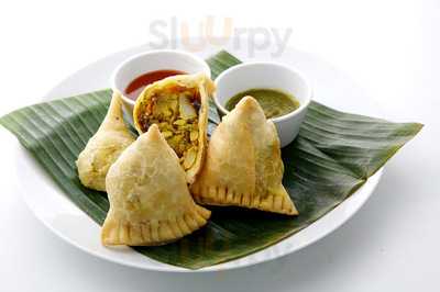 アジアンダイニングバーsapana飯田橋店