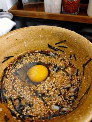 なぜ蕎麦にラー油を入れるのか。秋葉原店