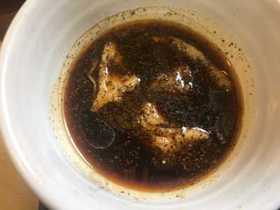 なぜ蕎麦にラー油を入れるのか。秋葉原店