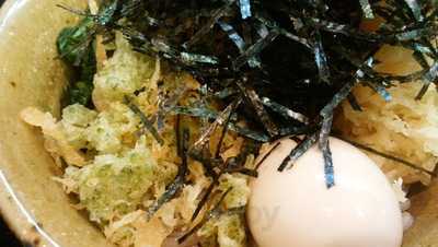 なぜ蕎麦にラー油を入れるのか。秋葉原店