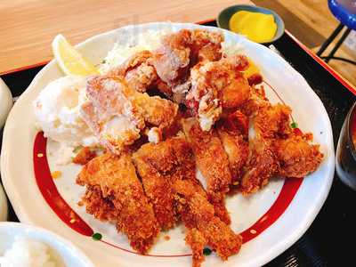 鳥良商店　神田小川町店