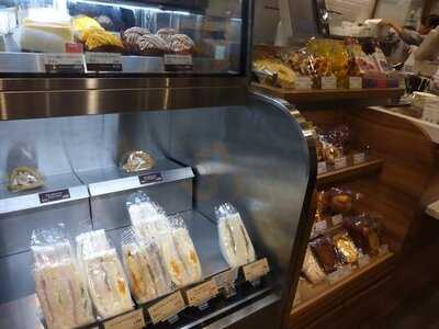 カフェ ド クリエ 飯田橋東口